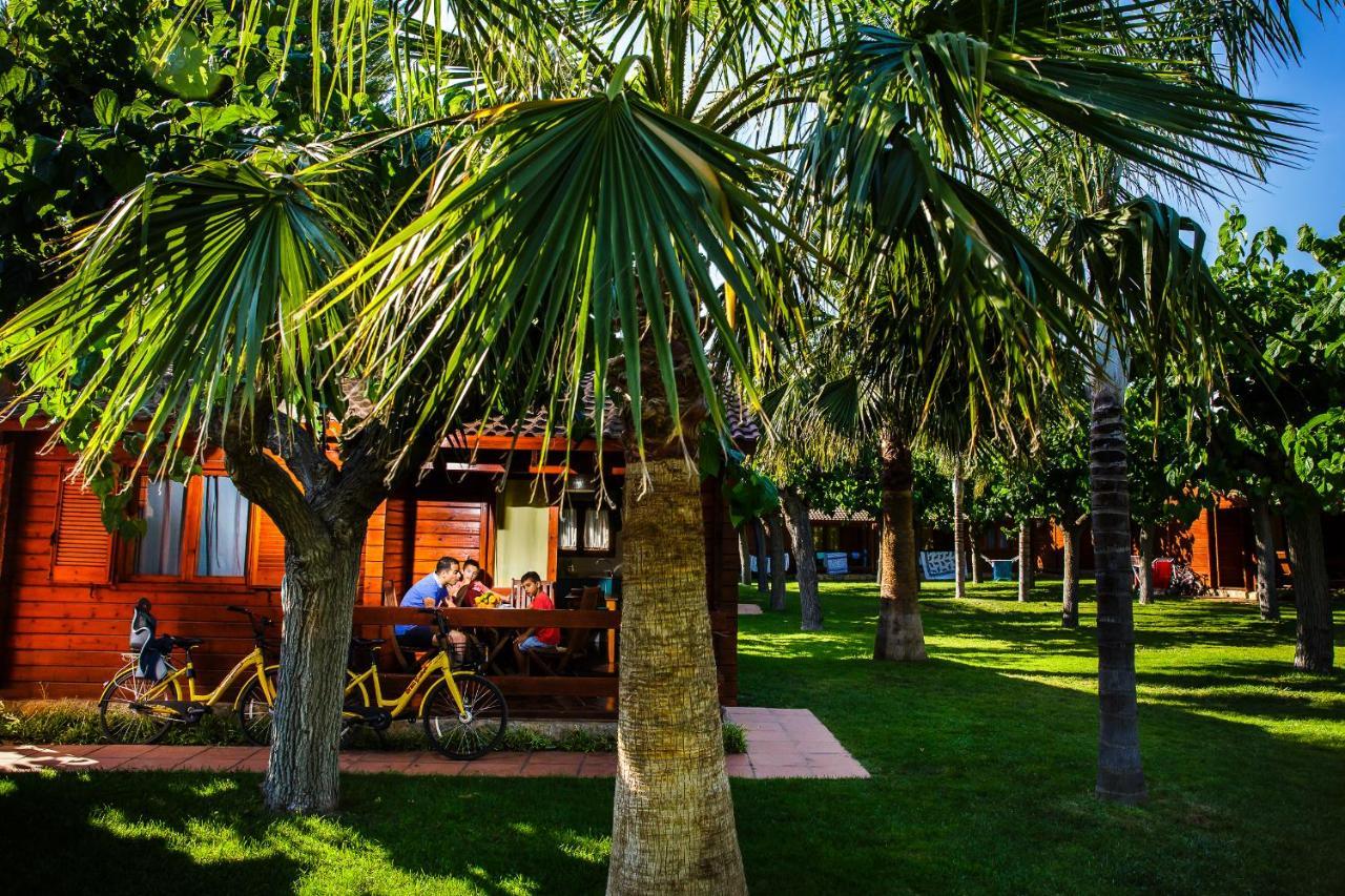 Camping La Llosa Камбрильс Экстерьер фото