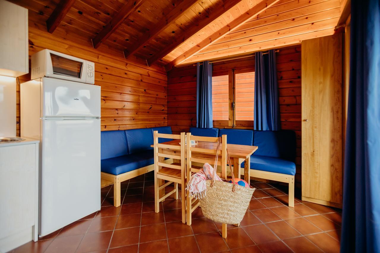 Camping La Llosa Камбрильс Экстерьер фото